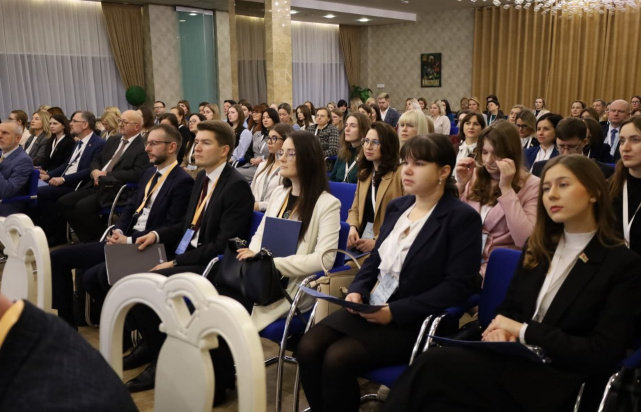 Представители Минюста России приняли участие в Белорусском юридическом форуме «Право в современном мире» Представители Минюста России приняли участие в Белорусском юридическом форуме «Право в современном мире»