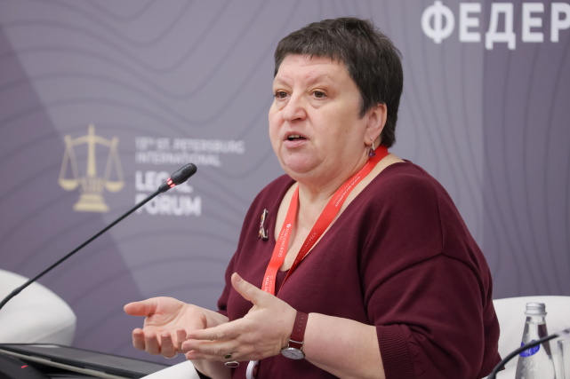 На юридическом Форуме обсудили эффективные механизмы повышения уровня доверия людей к организаторам благотворительной деятельности На юридическом Форуме обсудили эффективные механизмы повышения уровня доверия людей к организаторам благотворительной деятельности