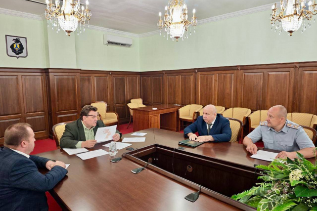 Константин Чуйченко совершает рабочую поездку в Дальневосточный федеральный округ Константин Чуйченко совершает рабочую поездку в Дальневосточный федеральный округ