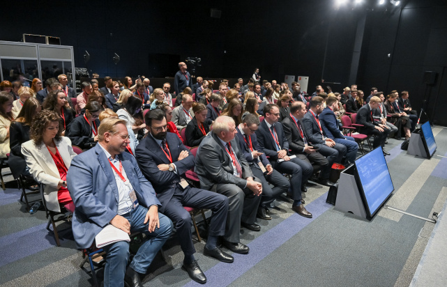 В рамках XIII Петербургского международного юридического форума состоялась панельная сессия «Эпоха маркетплейсов: право или технологии?» В рамках XIII Петербургского международного юридического форума состоялась панельная сессия «Эпоха маркетплейсов: право или технологии?»