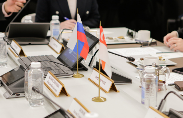 В Минюсте России обсудили перспективы российско-сингапурского сотрудничества в сфере арбитража и медиации В Минюсте России обсудили перспективы российско-сингапурского сотрудничества в сфере арбитража и медиации